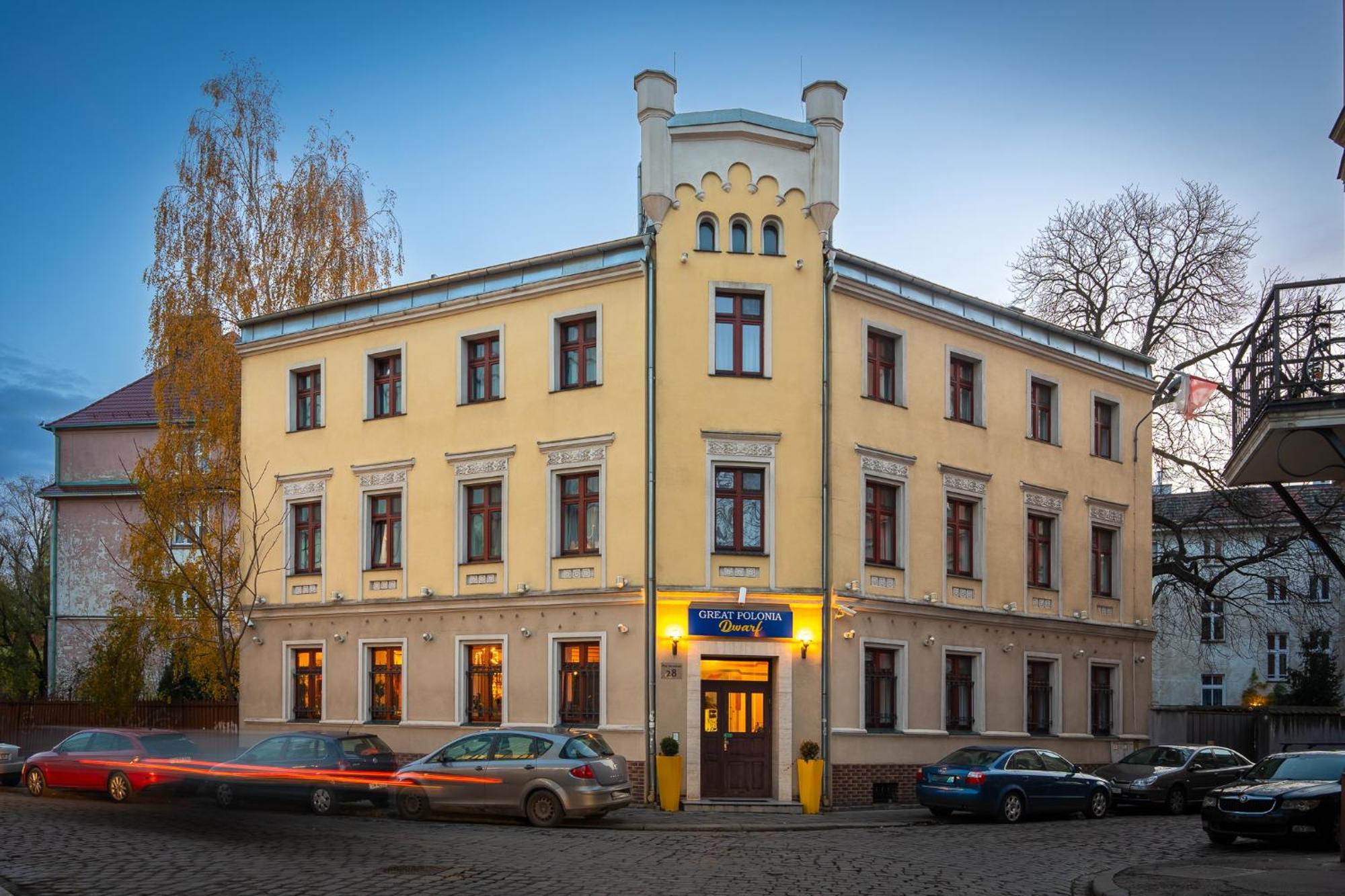 Great Polonia Dwarf Wroclaw Acomodação com café da manhã Exterior foto